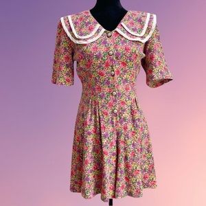 Vintage 80’s-90’s floral cottagecore romper
